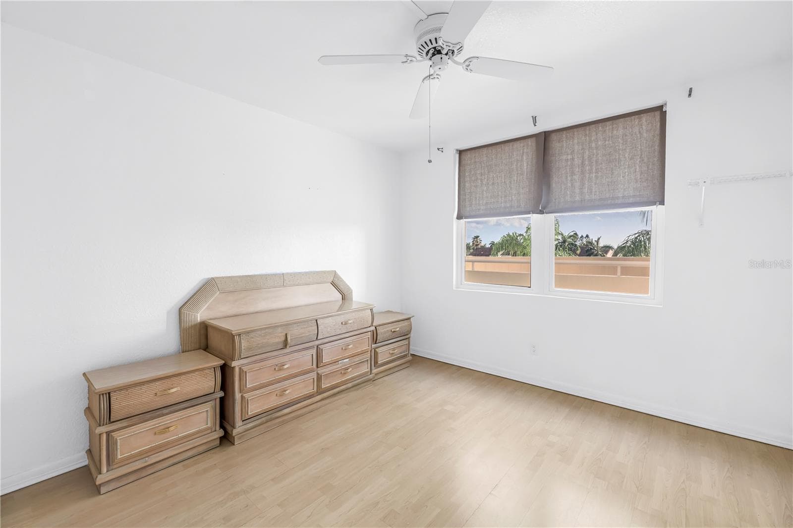 2nd Bedroom Light & Bright - 6001 BAHIA DEL MAR CIR #428, ST PETERSBURG