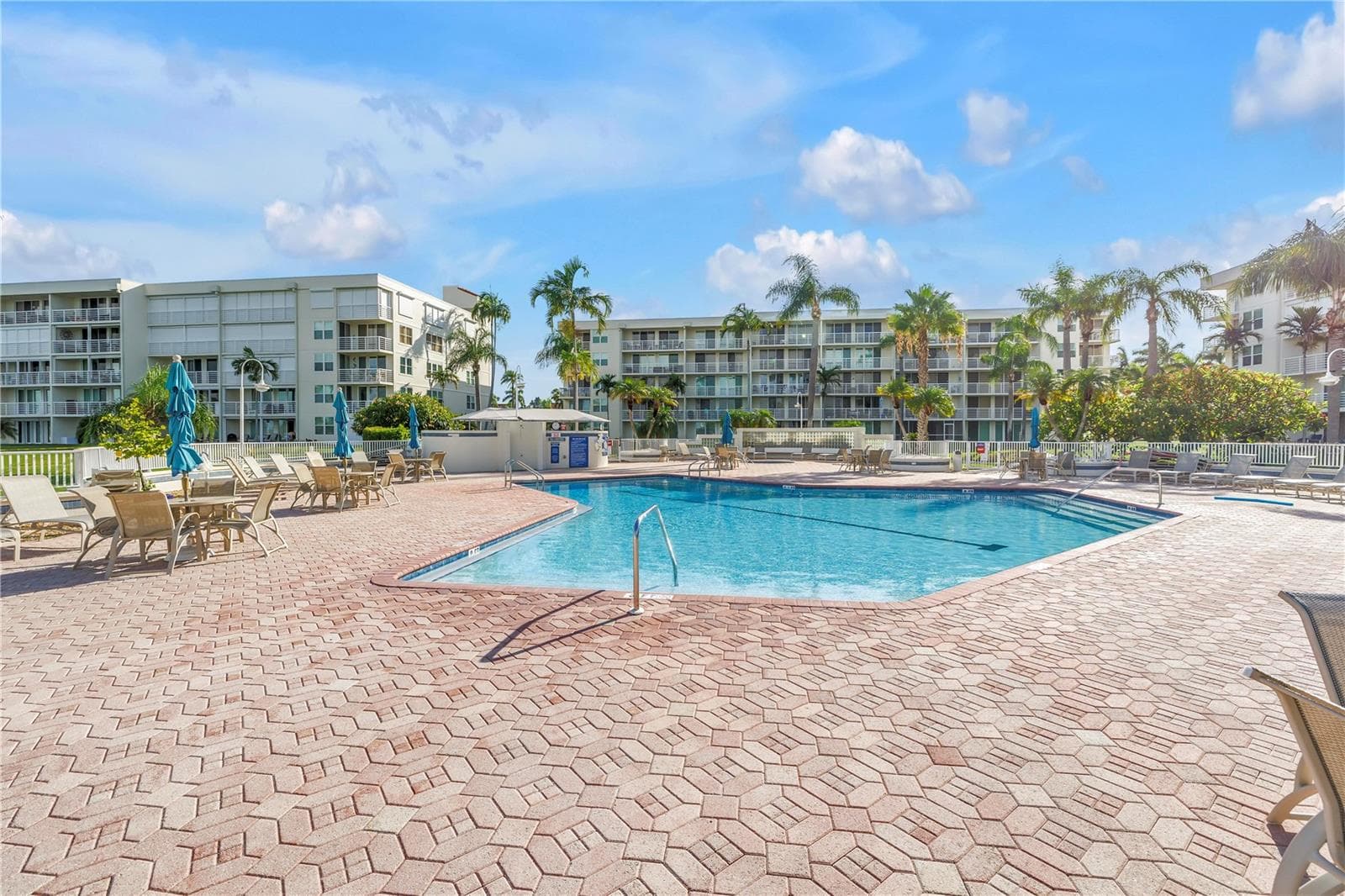 Condominium at 6001 BAHIA DEL MAR CIR #428, ST PETERSBURG, photo 30 of 37