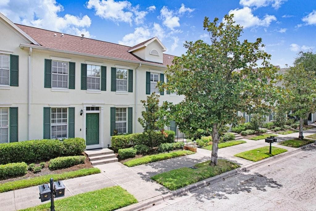 Townhouse at 9915 NEW PARKE RD, TAMPA, photo 28 of 46