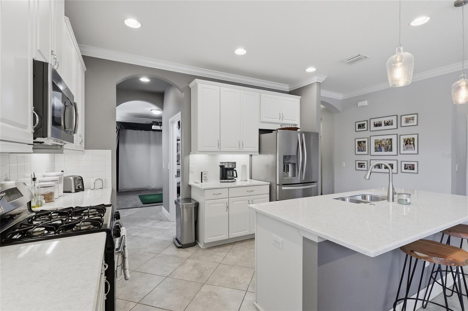 Single Family Residence at 27035 CAROLINA ASTER DR, WESLEY CHAPEL, photo 7 of 36