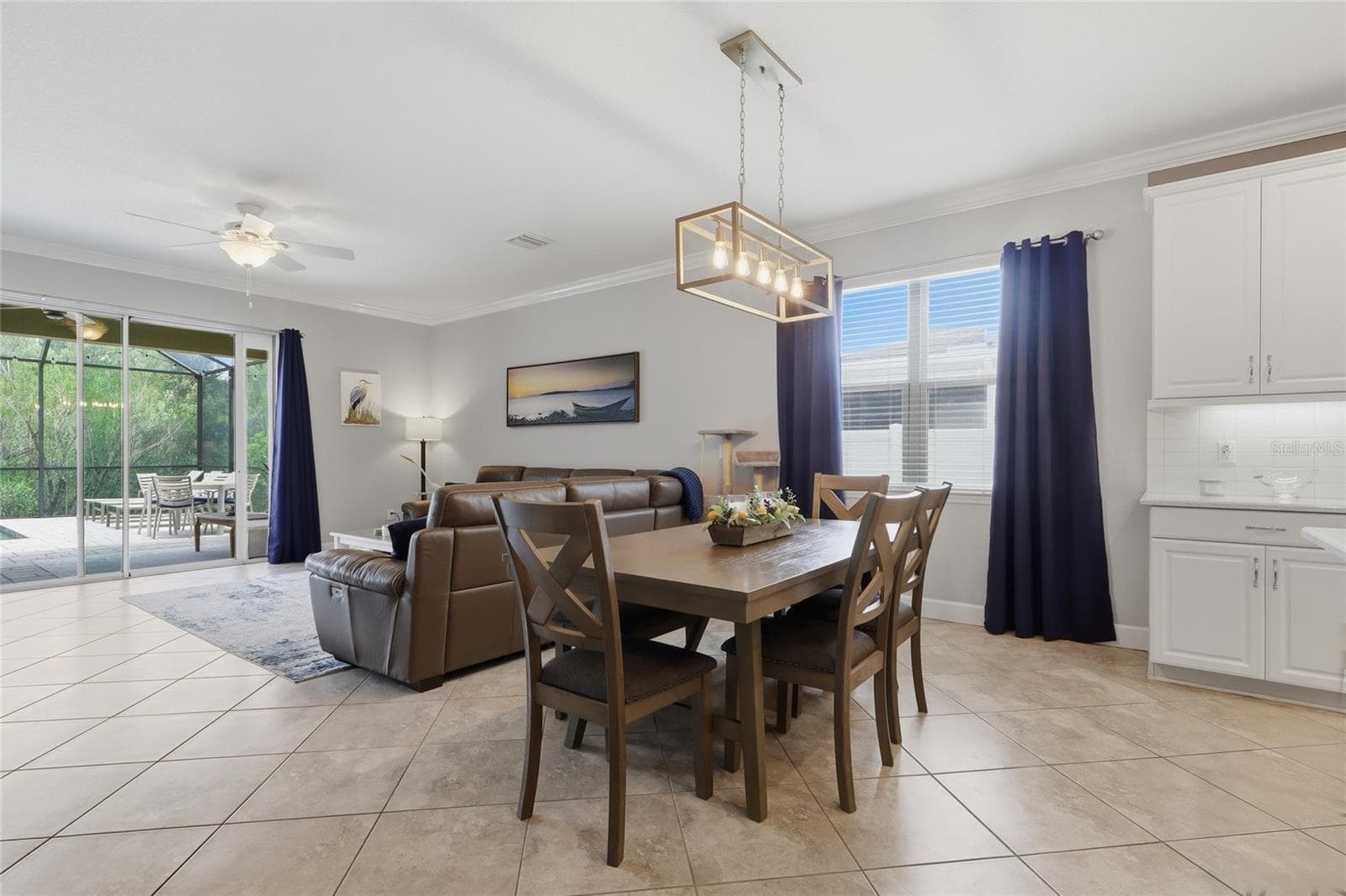 Single Family Residence at 27035 CAROLINA ASTER DR, WESLEY CHAPEL, photo 11 of 36