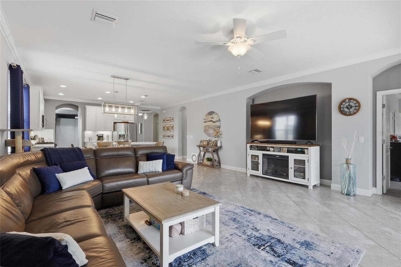 Single Family Residence at 27035 CAROLINA ASTER DR, WESLEY CHAPEL, photo 14 of 36
