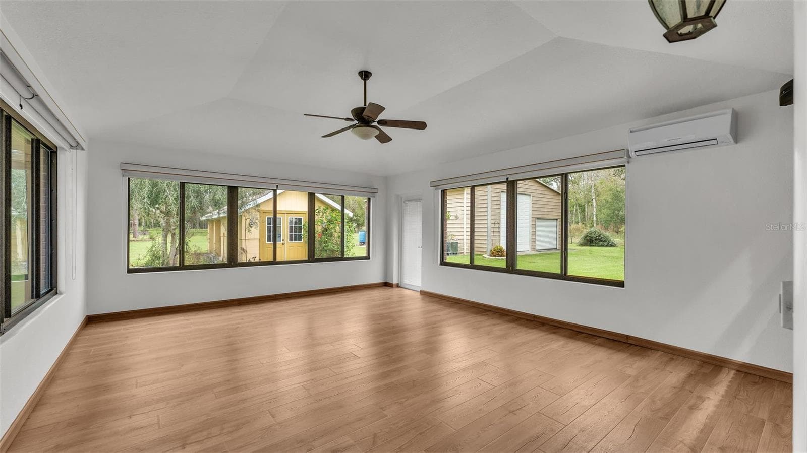 Florida Room with AC - 9240 MOORE RD, LAKELAND