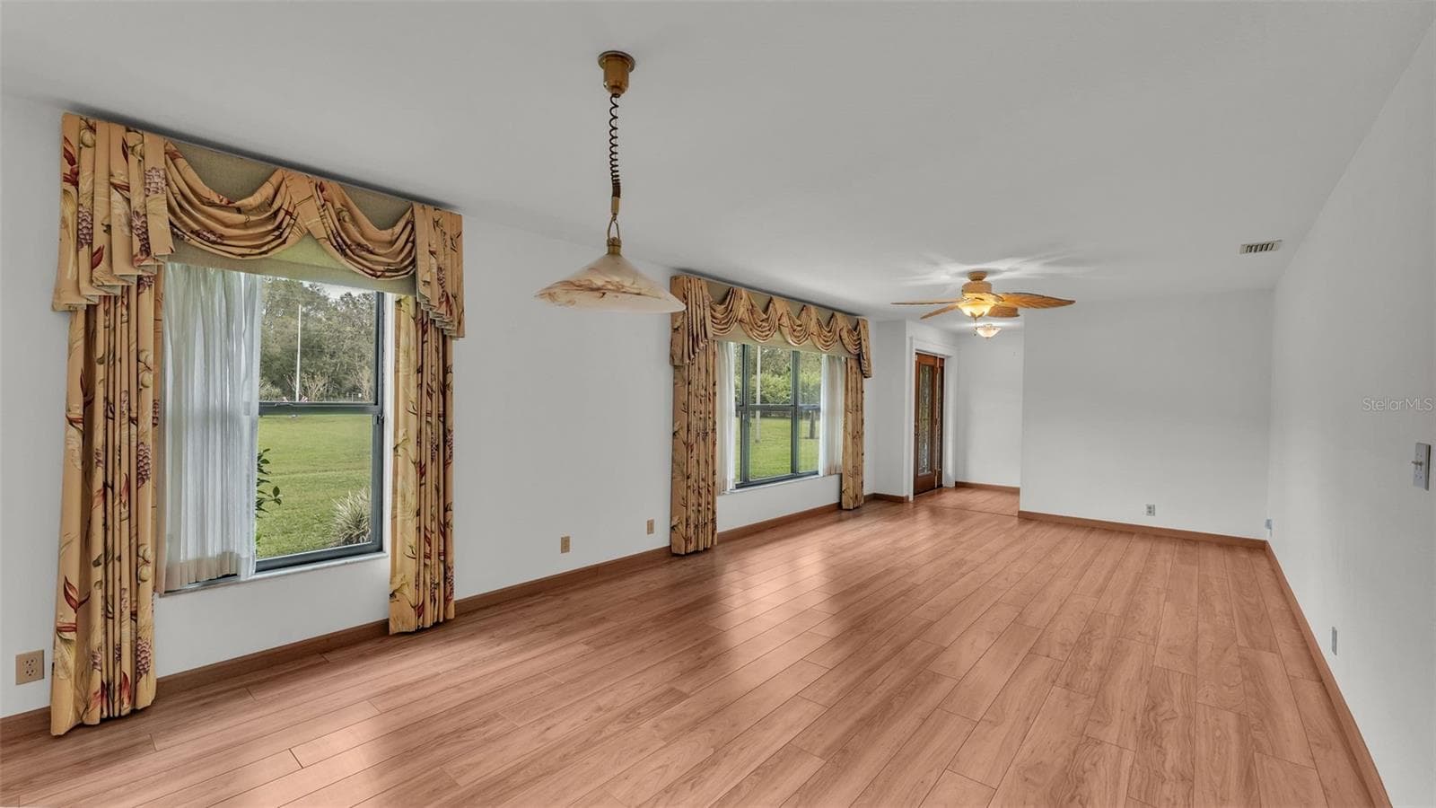 Single Family Residence at 9240 MOORE RD, LAKELAND, photo 14 of 54