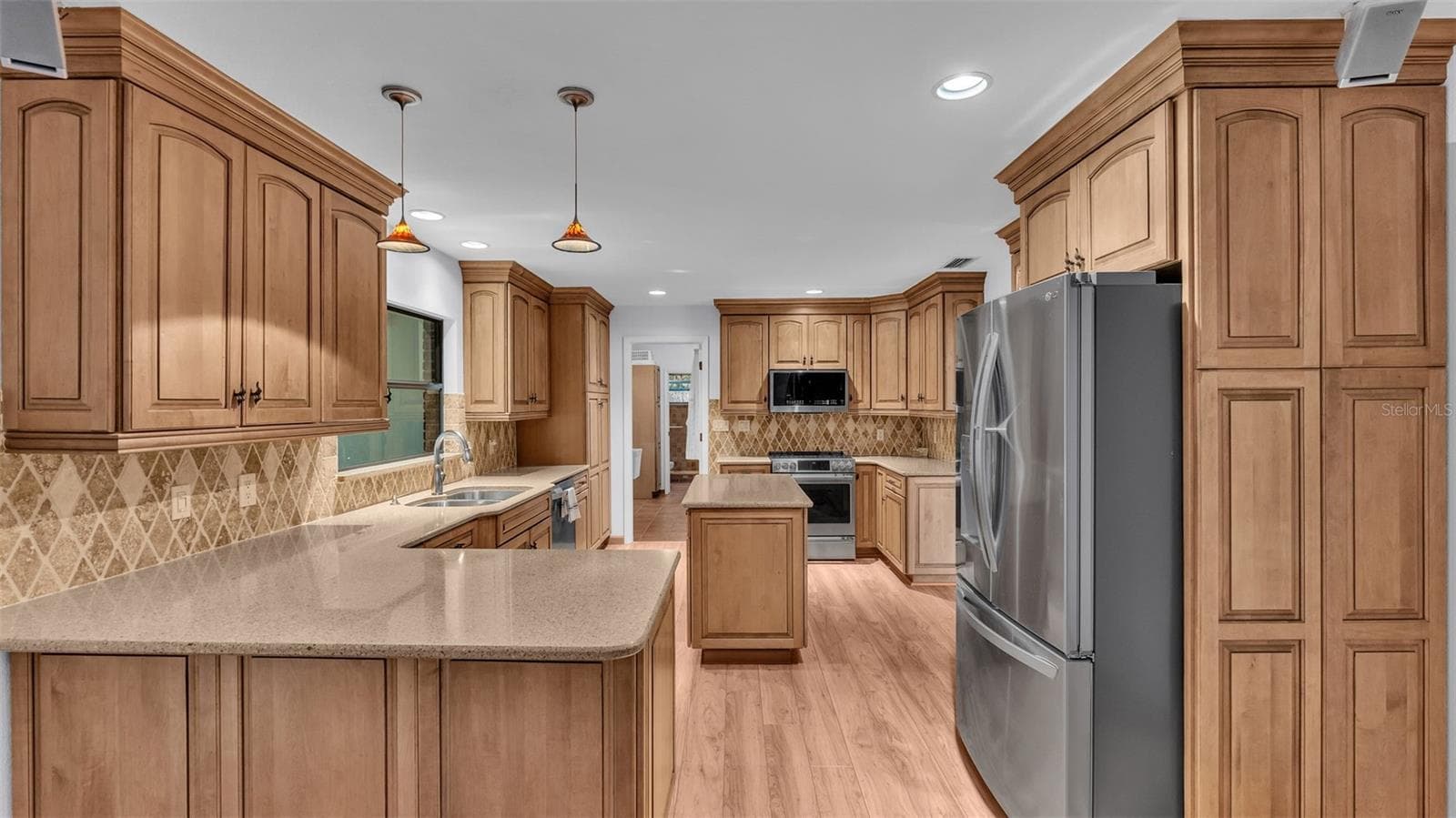 Updated Kitchen - 9240 MOORE RD, LAKELAND
