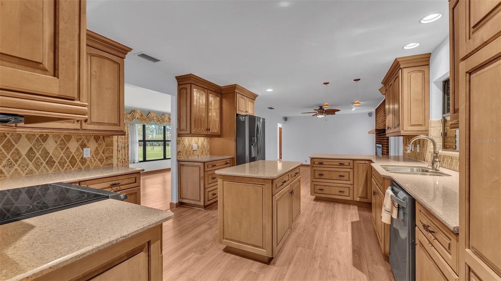 Single Family Residence at 9240 MOORE RD, LAKELAND, photo 23 of 54