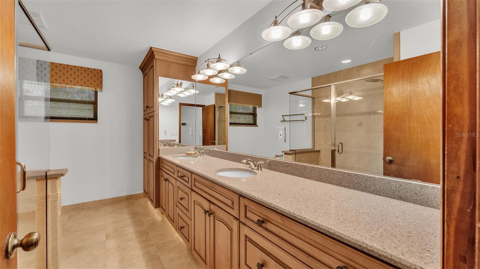 Main Bathroom - 9240 MOORE RD, LAKELAND