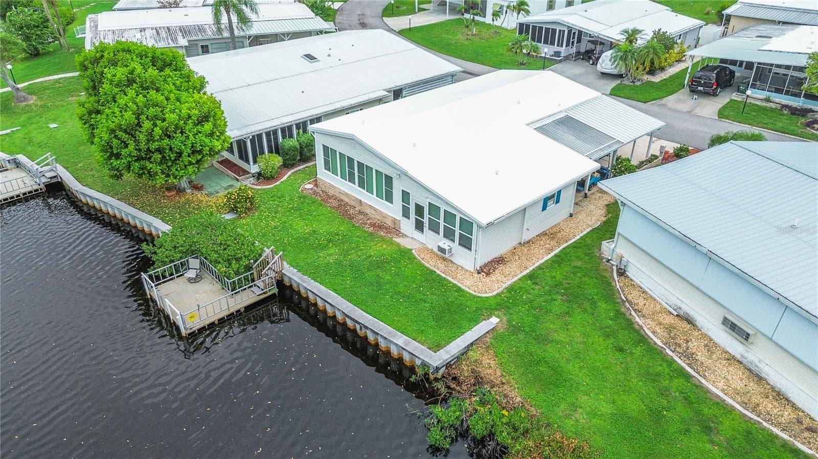 Manufactured Home at 162 BERMUDA WAY, NORTH PORT, photo 2 of 56