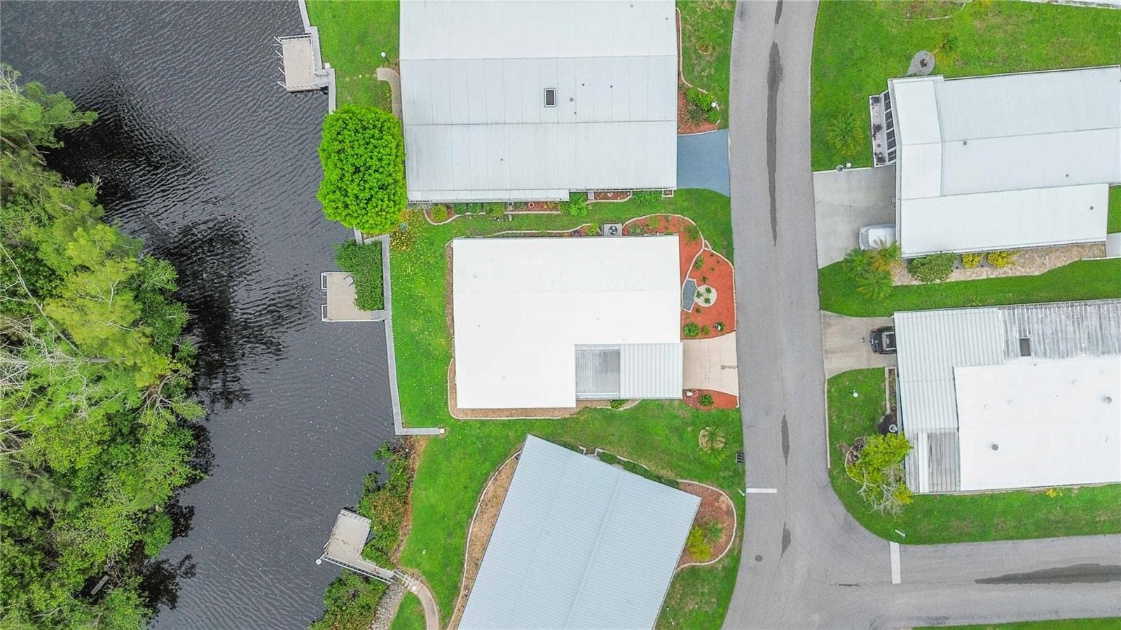 Manufactured Home at 162 BERMUDA WAY, NORTH PORT, photo 52 of 56