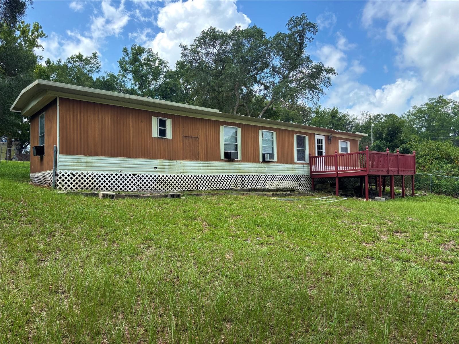 Back View - 18225 SE 22ND PL, SILVER SPRINGS