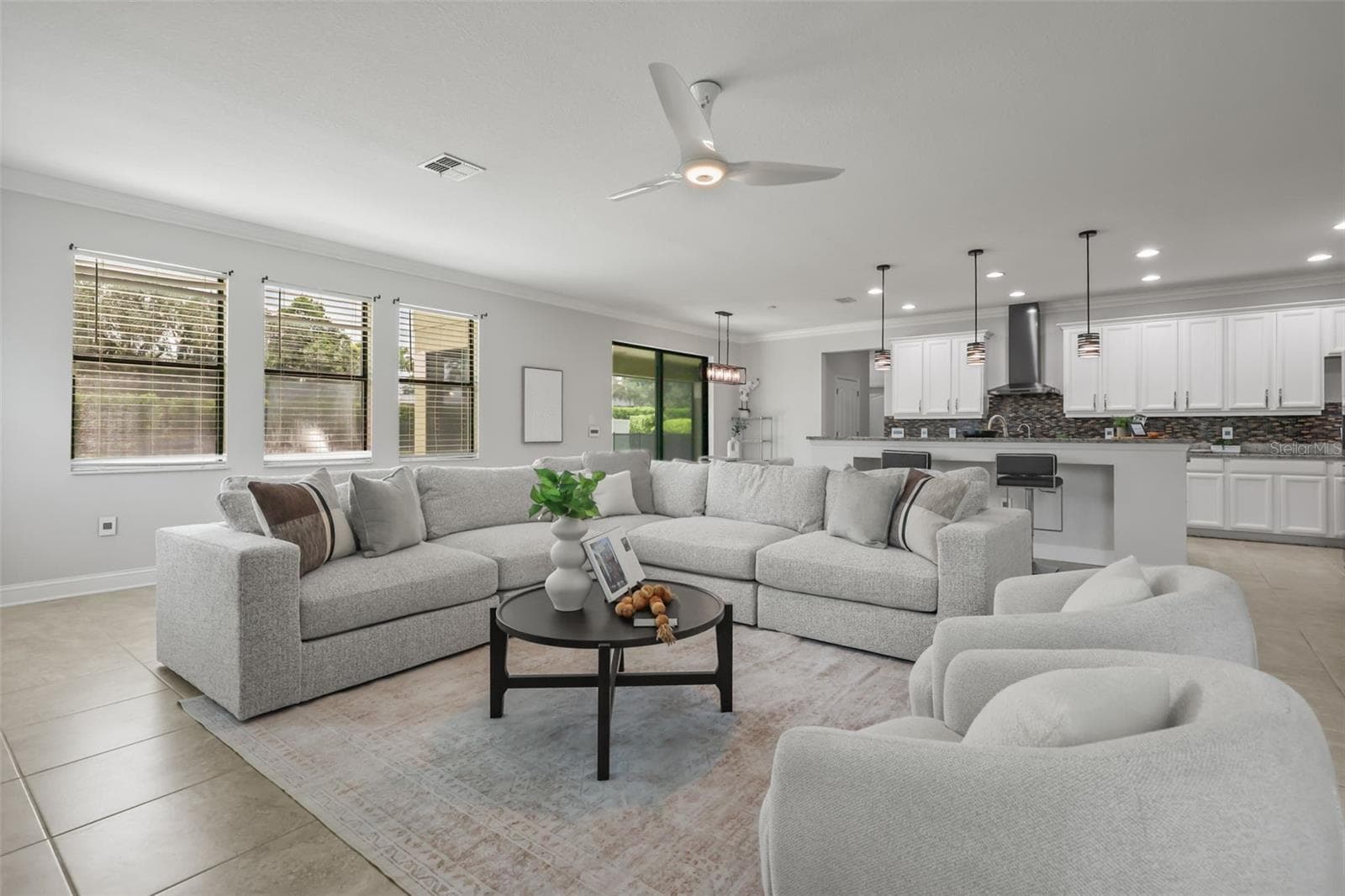 Single Family Residence at 17112 GUILFORD CT, ORLANDO, photo 5 of 36