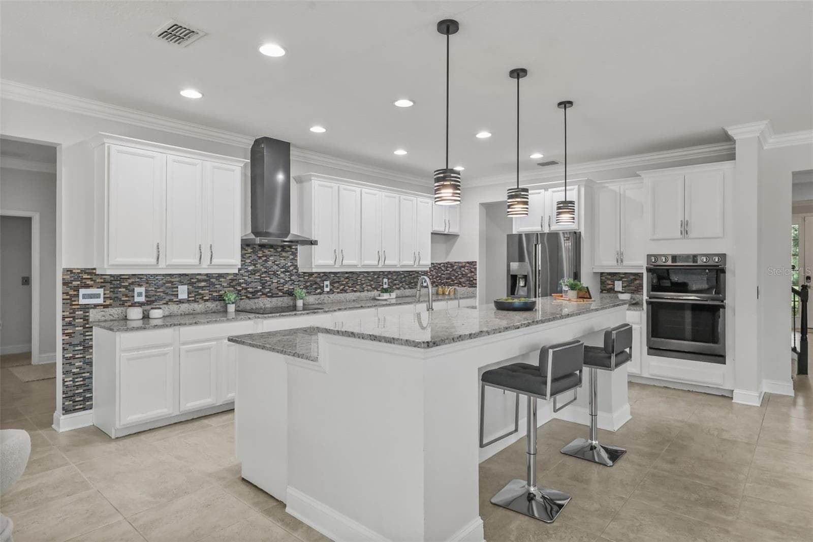 Single Family Residence at 17112 GUILFORD CT, ORLANDO, photo 4 of 36