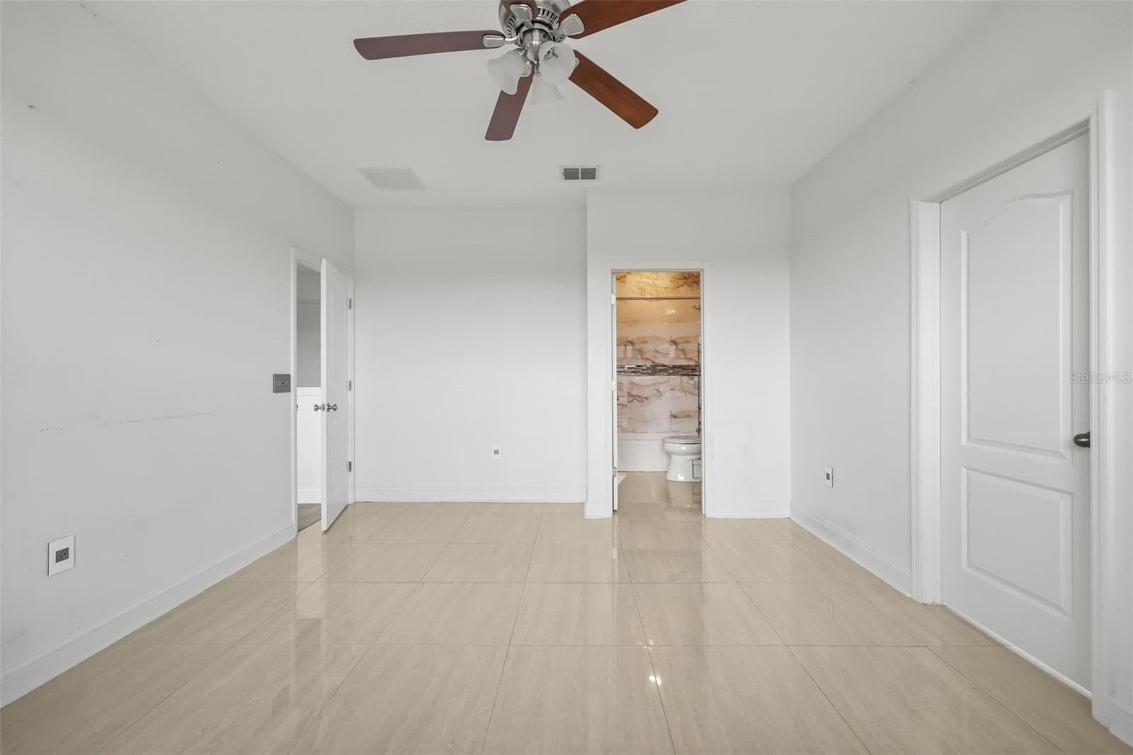 Single Family Residence at 17112 GUILFORD CT, ORLANDO, photo 18 of 36