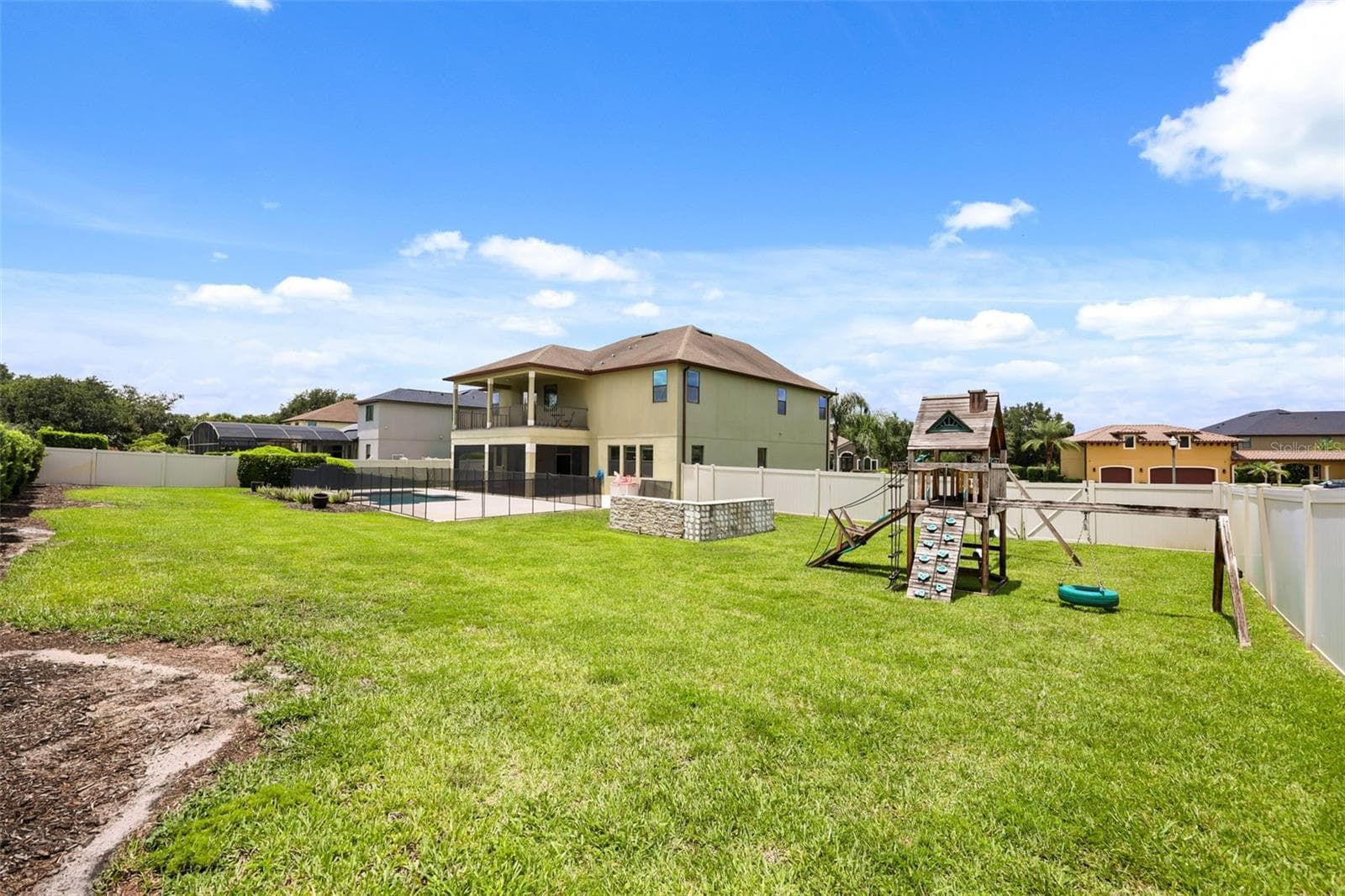 Single Family Residence at 17112 GUILFORD CT, ORLANDO, photo 32 of 36