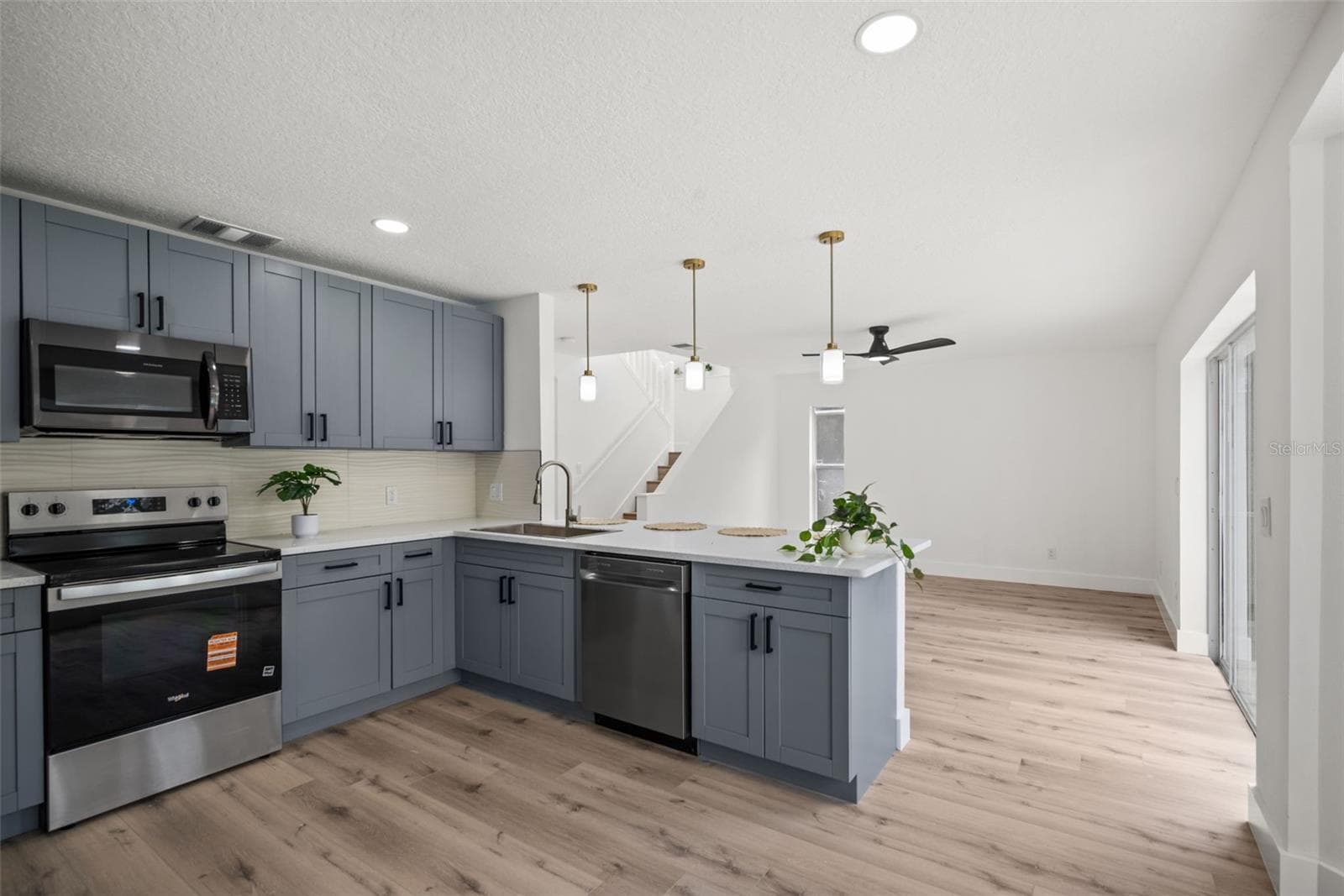 Single Family Residence at 10224 MERRIMAC MANOR DR, RIVERVIEW, photo 14 of 39