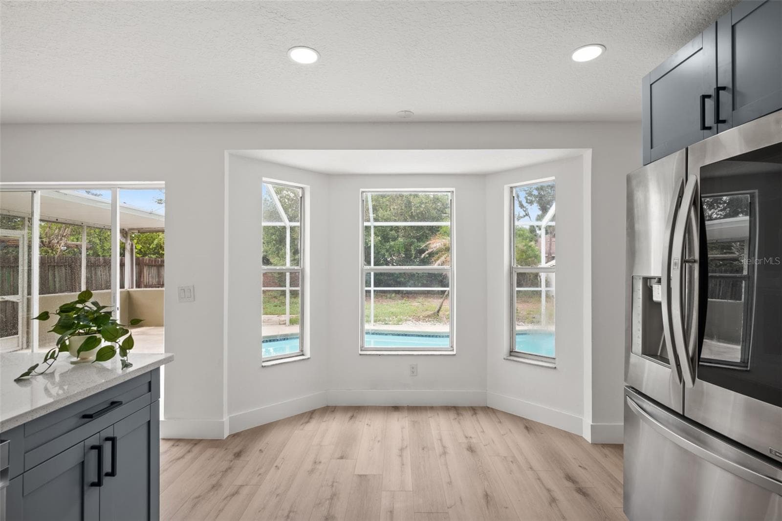 Single Family Residence at 10224 MERRIMAC MANOR DR, RIVERVIEW, photo 15 of 39
