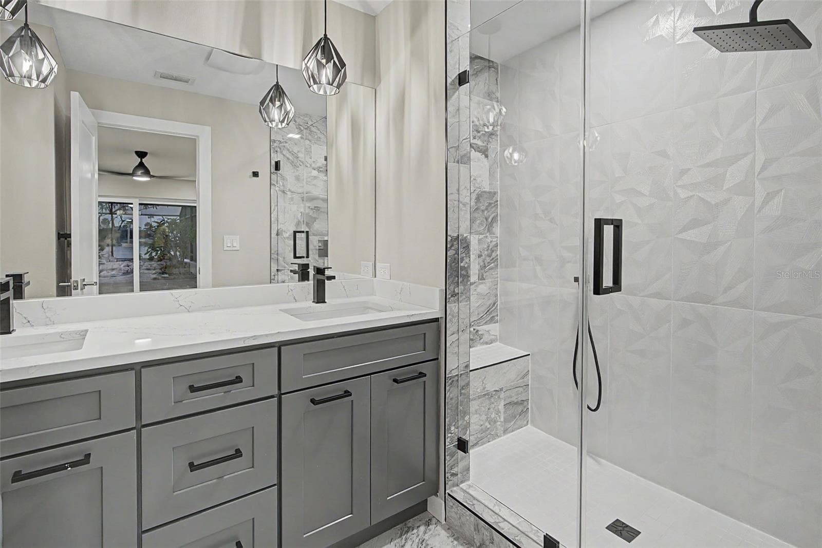 Master Bath - 728 SPANISH MAIN DR, APOLLO BEACH