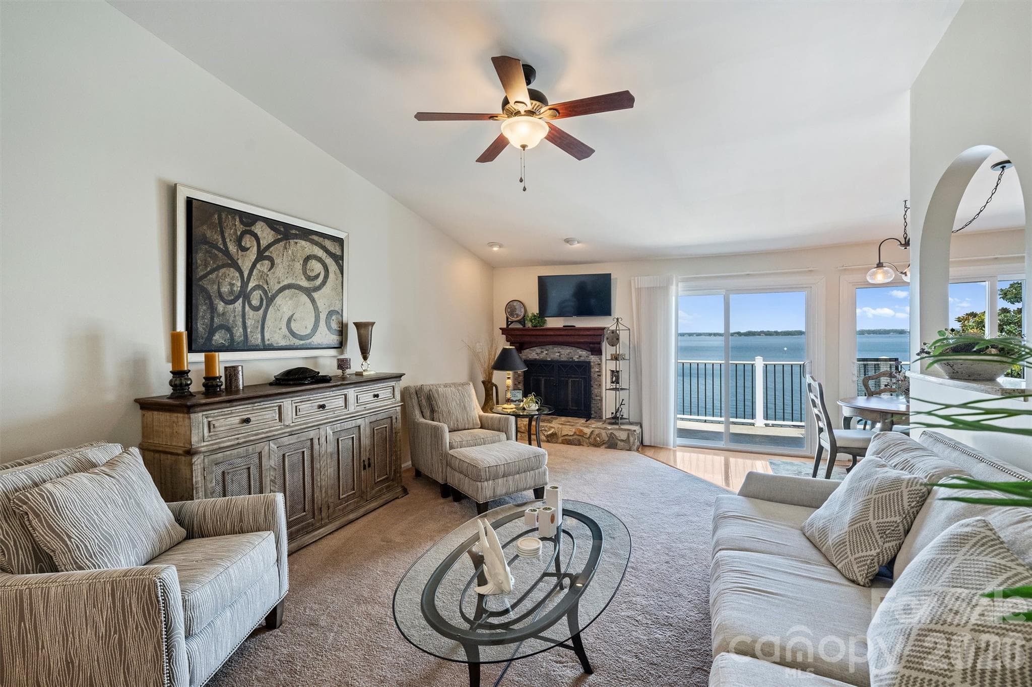 Condominium at 20427 Harborgate Court, Cornelius, photo 8 of 45