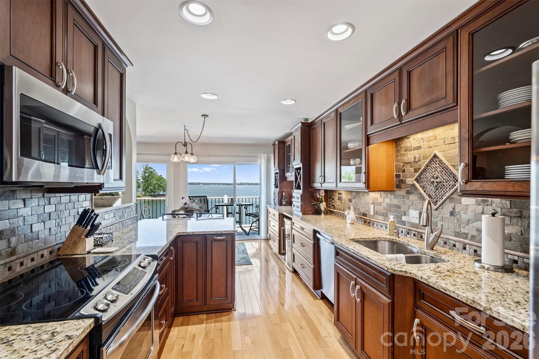Condominium at 20427 Harborgate Court, Cornelius, photo 16 of 45