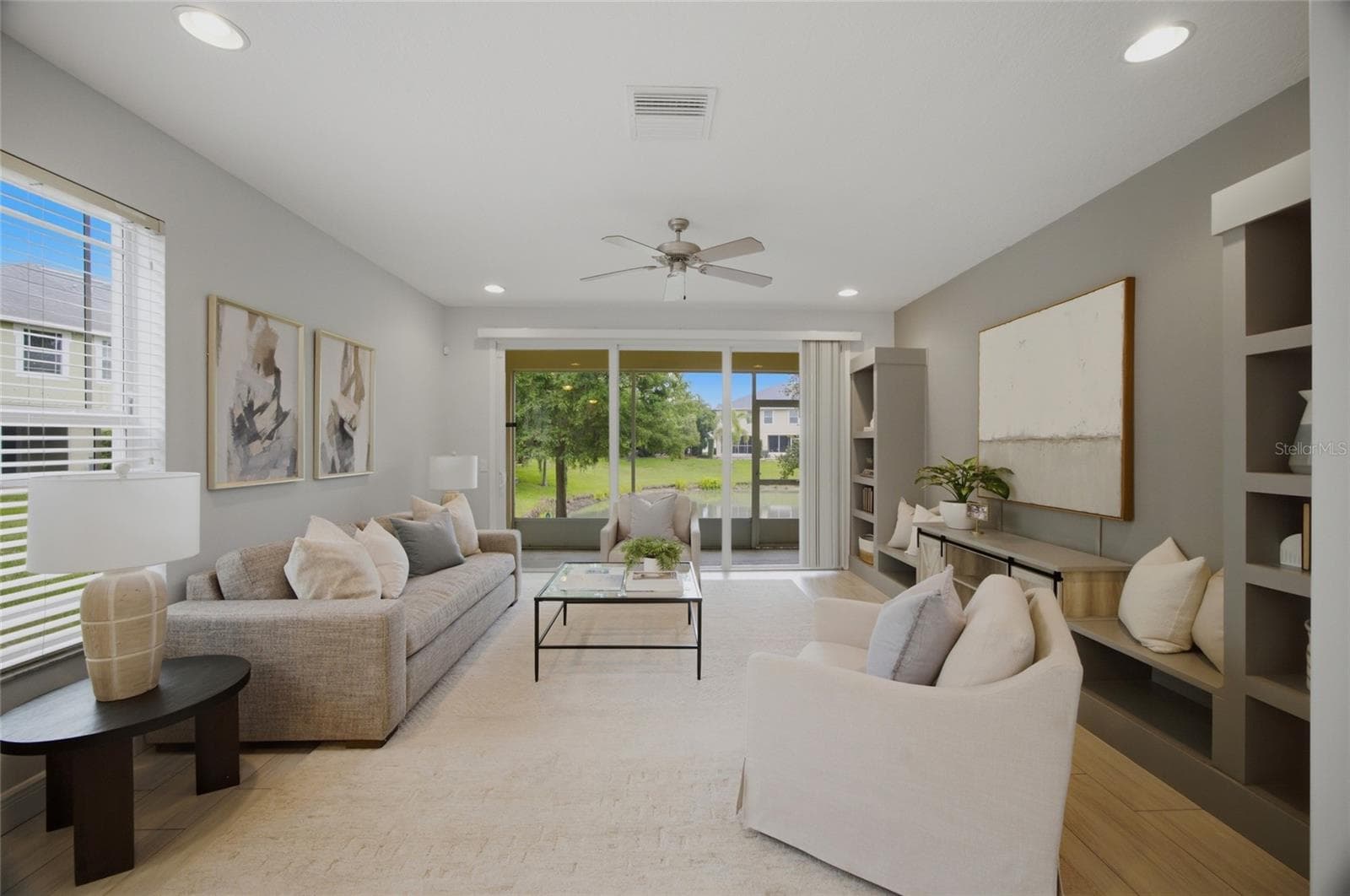 Main living room - 485 HARBOR RIDGE DR, PALM HARBOR