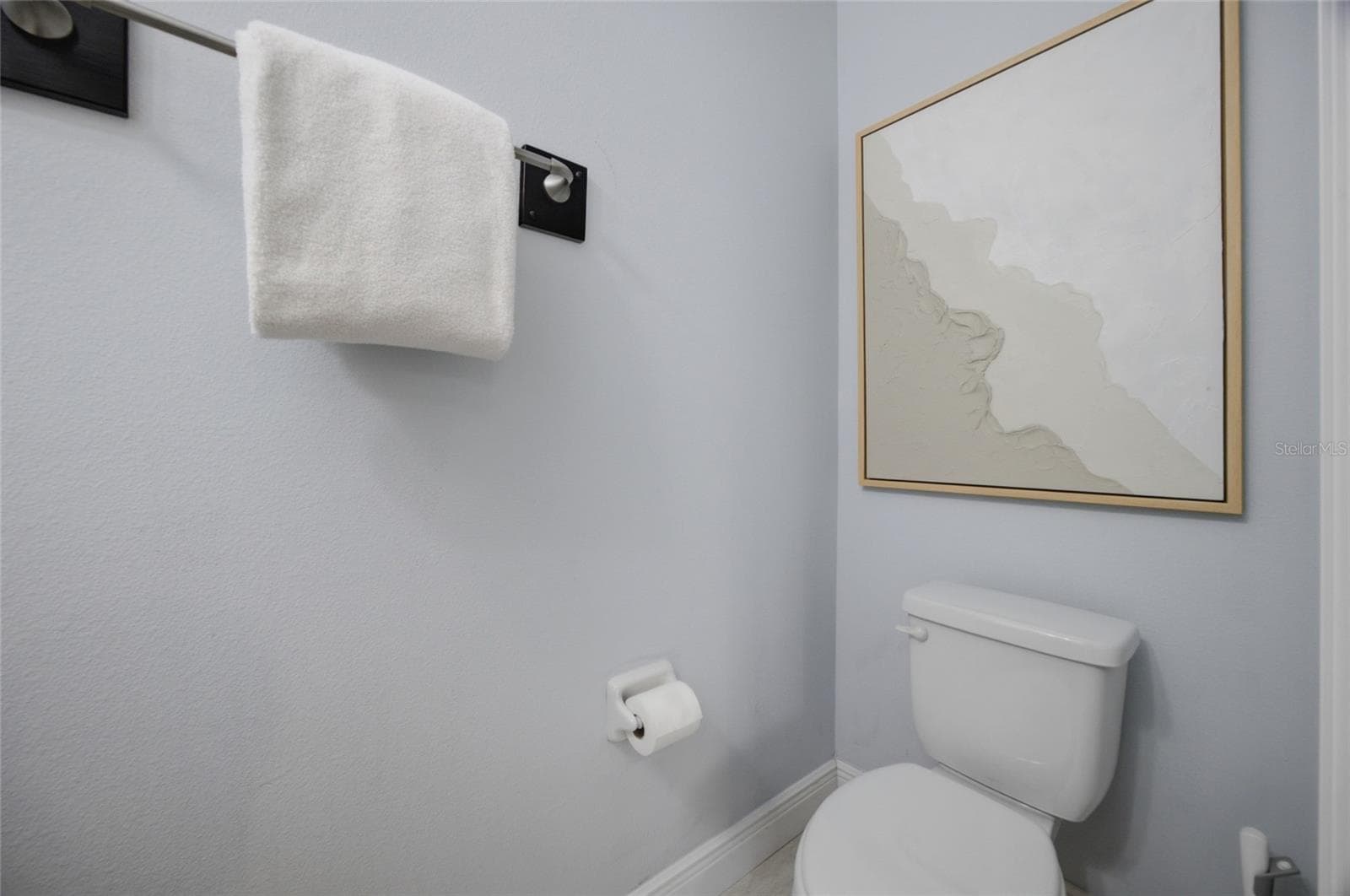 First floor half bath - 485 HARBOR RIDGE DR, PALM HARBOR