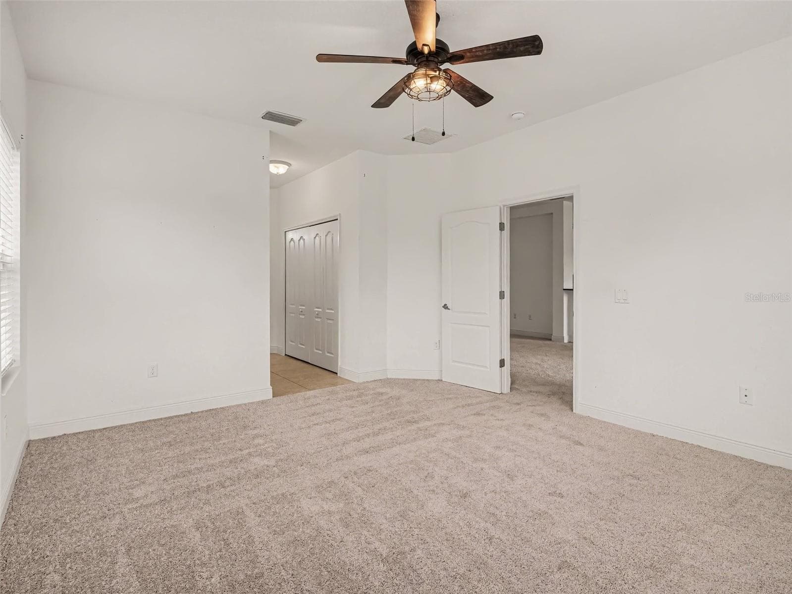 Single Family Residence at 7521 RIDGELAKE CIR, BRADENTON, photo 14 of 29
