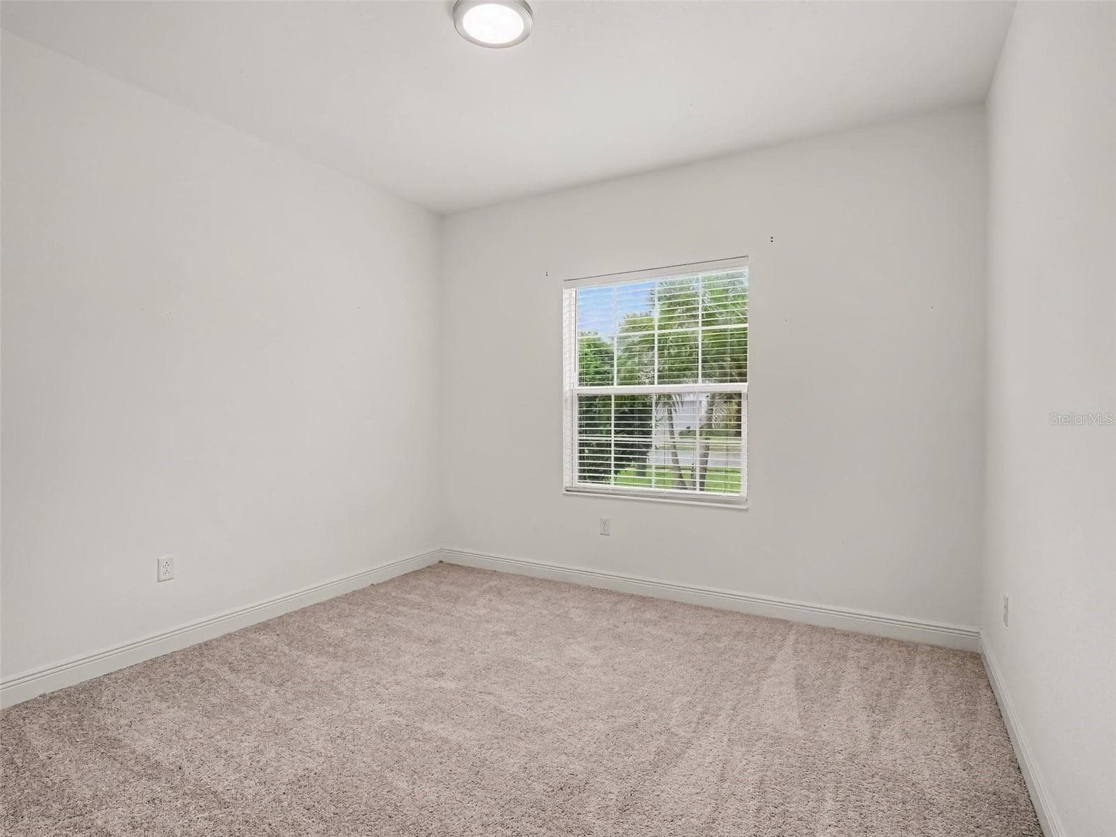 Single Family Residence at 7521 RIDGELAKE CIR, BRADENTON, photo 17 of 29