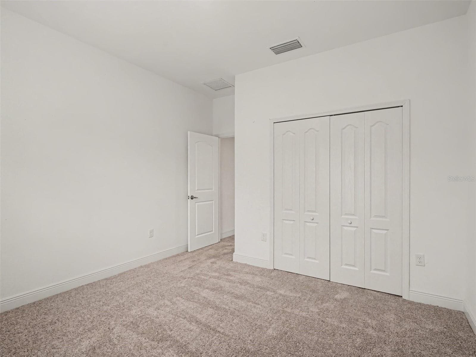 Single Family Residence at 7521 RIDGELAKE CIR, BRADENTON, photo 18 of 29