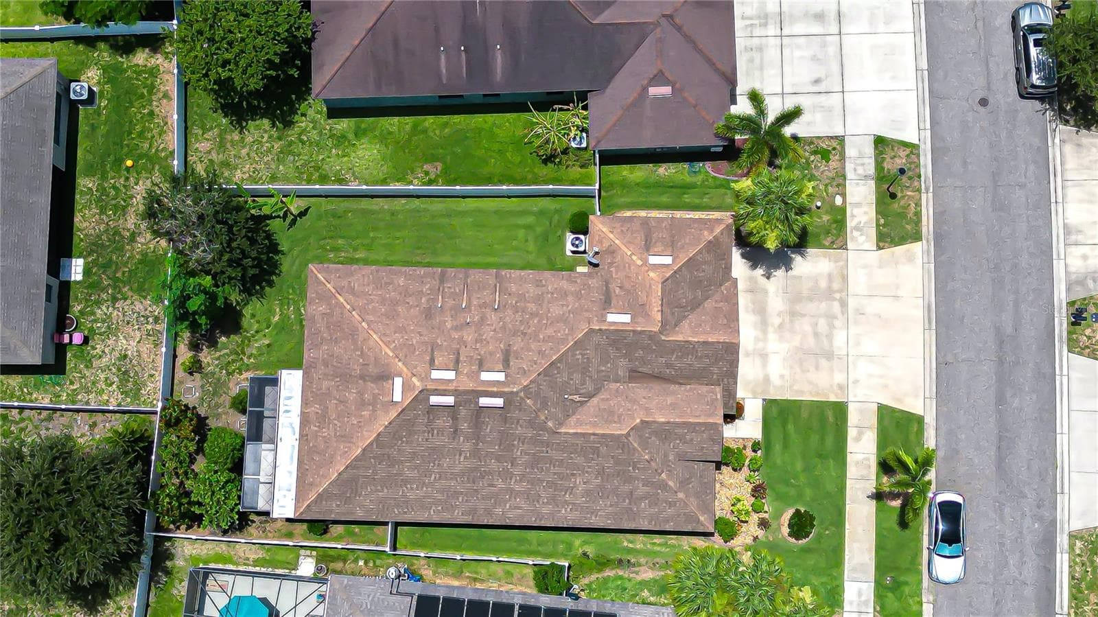 Single Family Residence at 8443 WHITE POPLAR DR, RIVERVIEW, photo 13 of 105