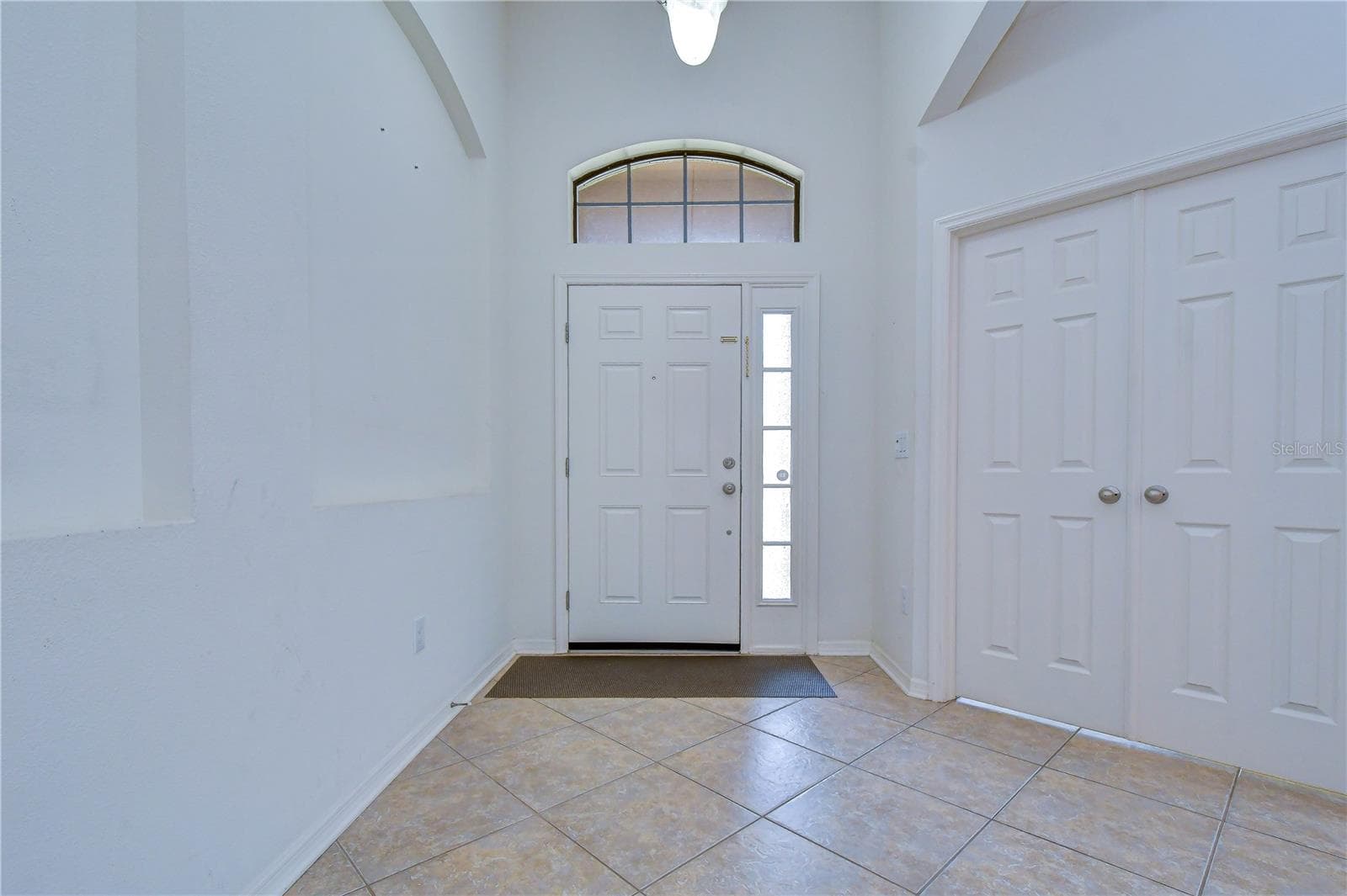 Single Family Residence at 8443 WHITE POPLAR DR, RIVERVIEW, photo 22 of 105