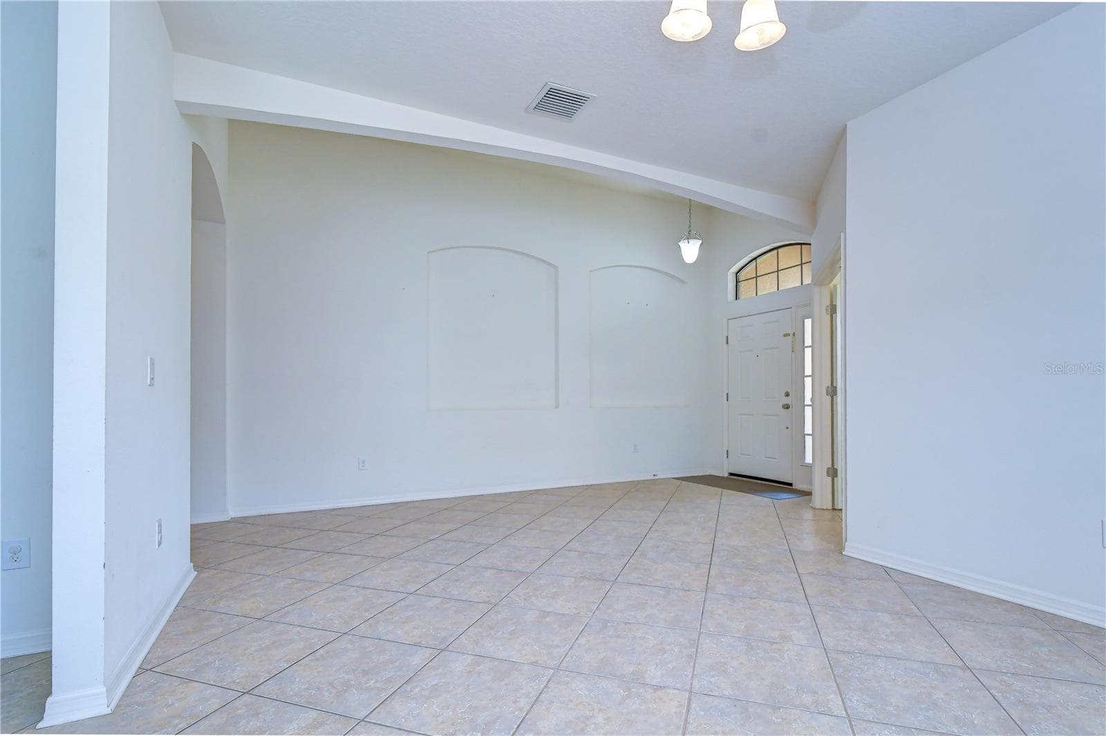 Single Family Residence at 8443 WHITE POPLAR DR, RIVERVIEW, photo 31 of 105