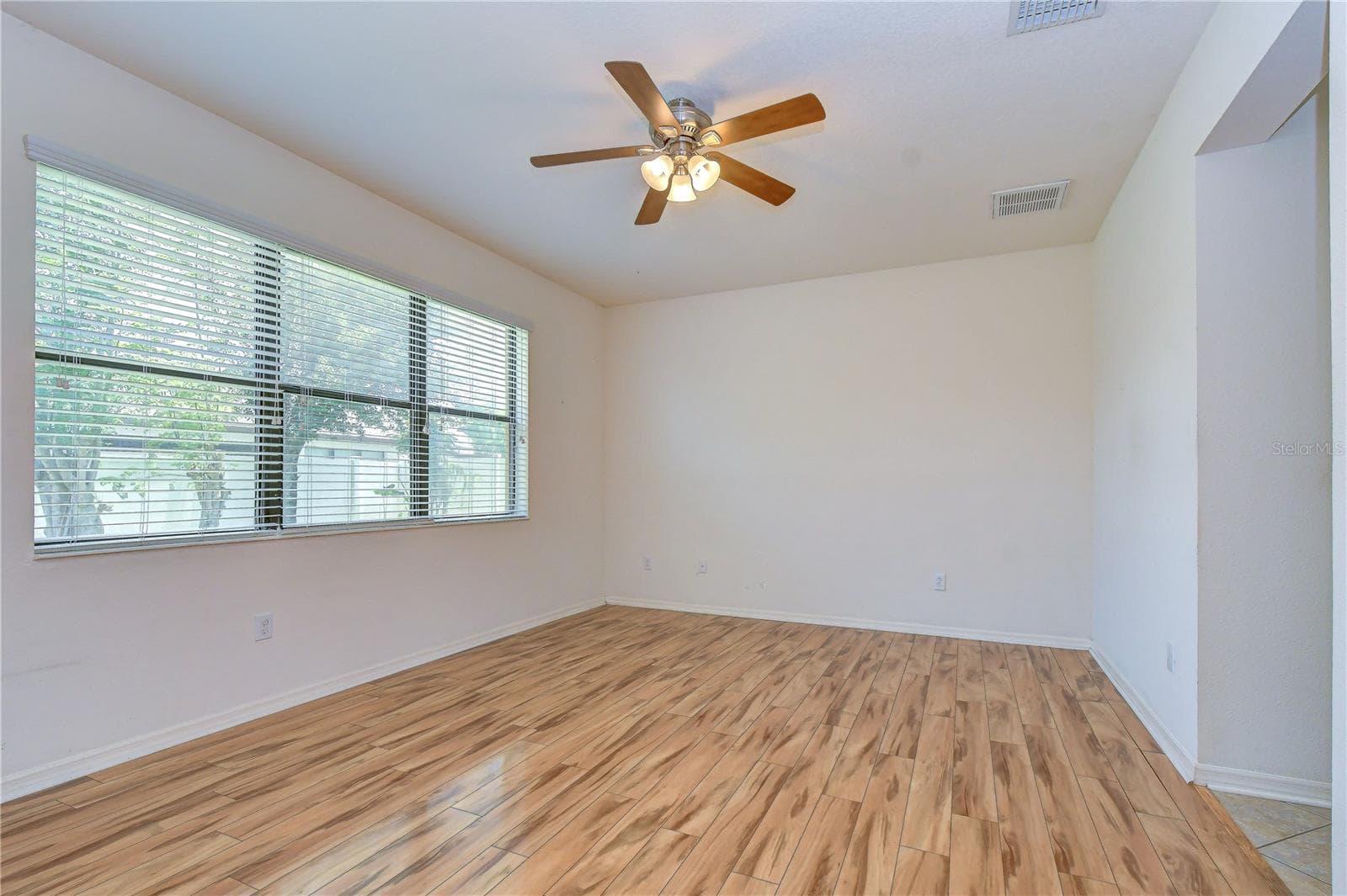 Single Family Residence at 8443 WHITE POPLAR DR, RIVERVIEW, photo 50 of 105