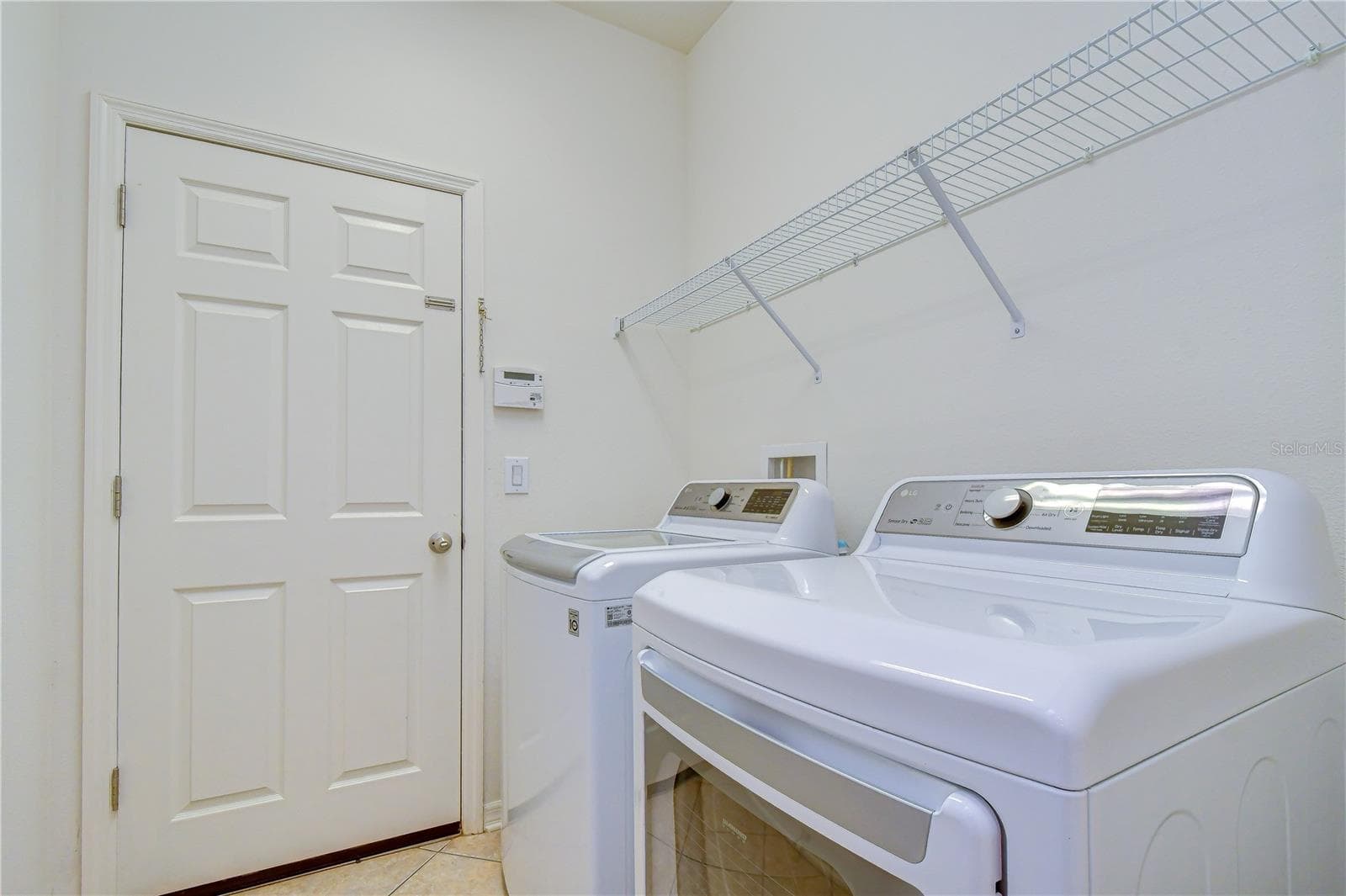 Single Family Residence at 8443 WHITE POPLAR DR, RIVERVIEW, photo 61 of 105