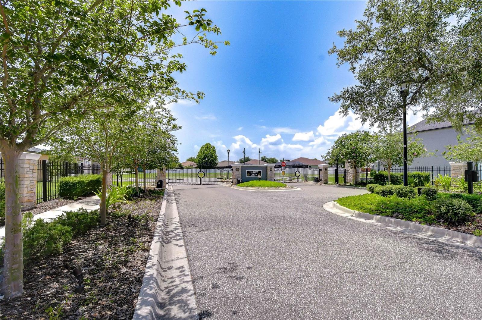 Single Family Residence at 8443 WHITE POPLAR DR, RIVERVIEW, photo 83 of 105