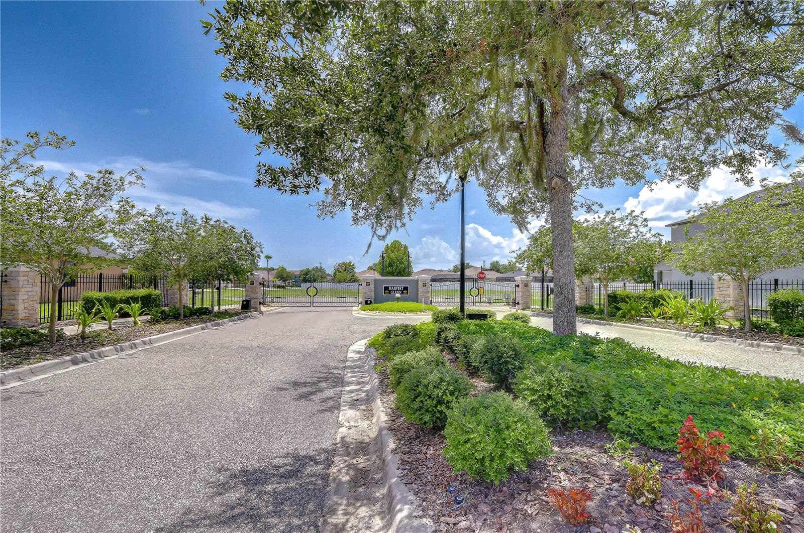 Single Family Residence at 8443 WHITE POPLAR DR, RIVERVIEW, photo 91 of 105