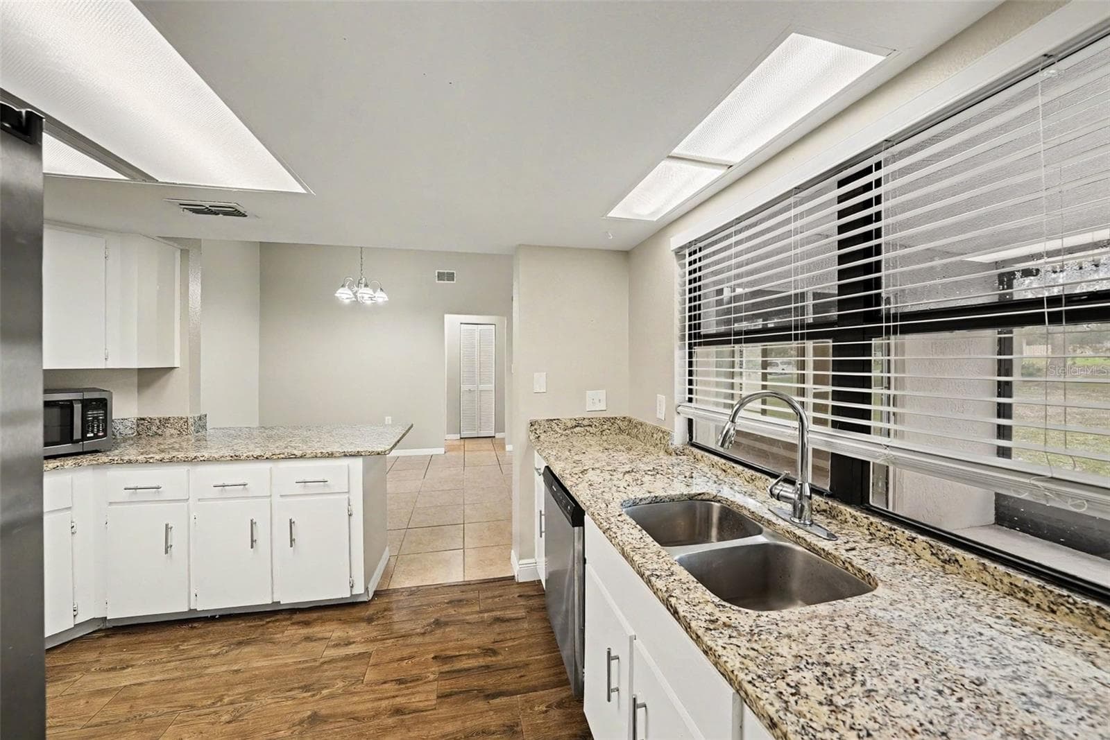 Single Family Residence at 8009 PAGODA DR, SPRING HILL, photo 8 of 21