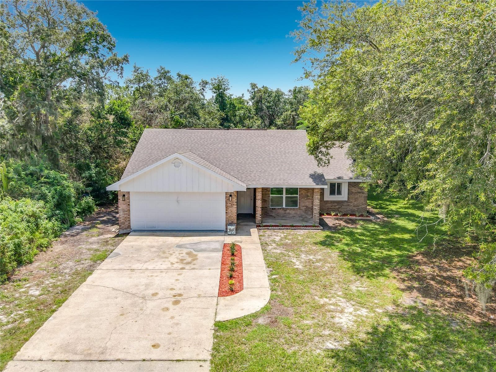 Single Family Residence at 1483 TIVOLI DR, DELTONA, photo 2 of 61
