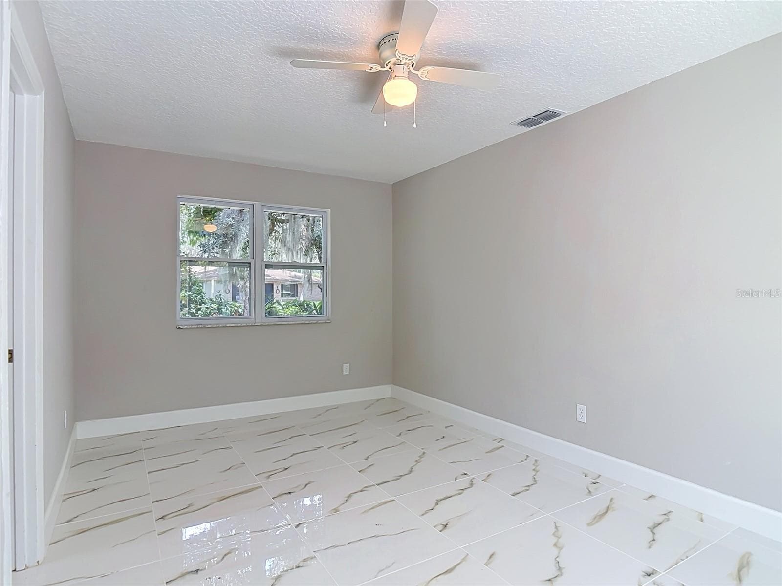 Single Family Residence at 1483 TIVOLI DR, DELTONA, photo 15 of 61