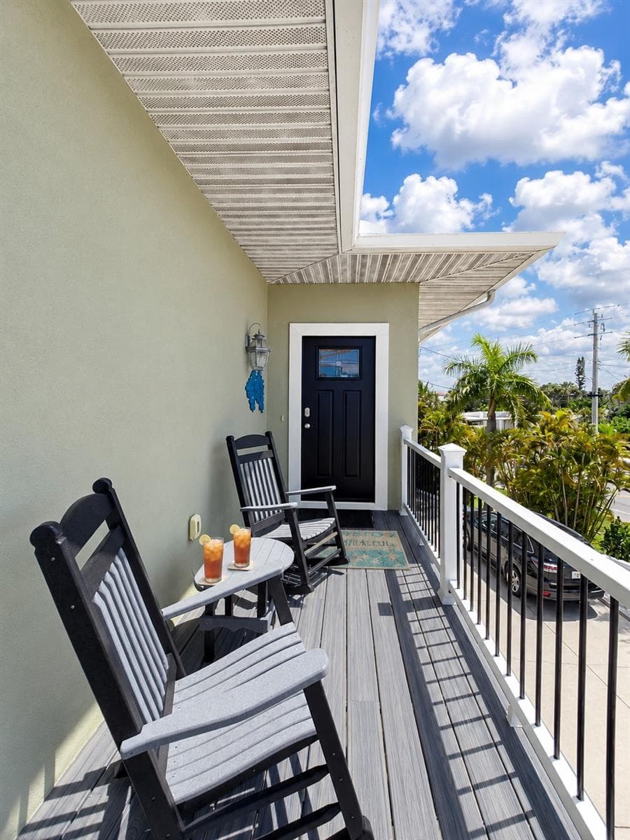 Single Family Residence at 140 50TH ST, HOLMES BEACH, photo 4 of 48