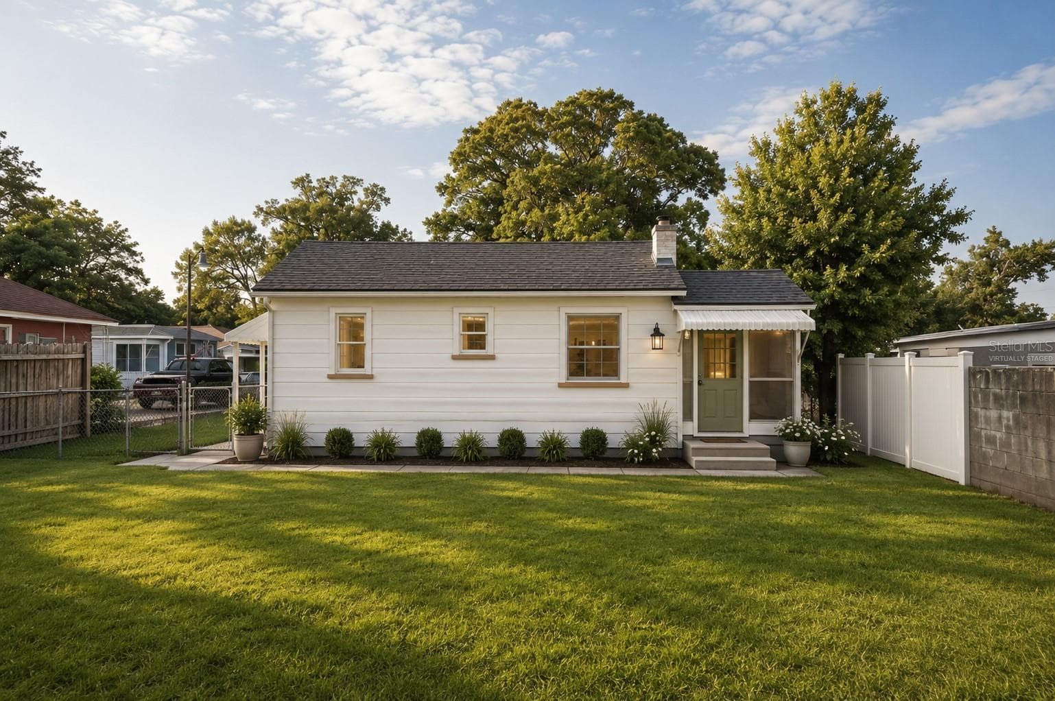 Virtually Staged - 3905 N CLEARFIELD AVE, TAMPA
