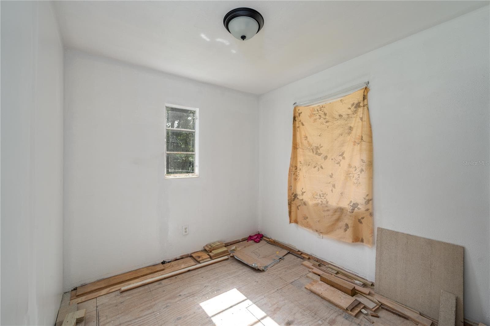 Single Family Residence at 3905 N CLEARFIELD AVE, TAMPA, photo 19 of 28