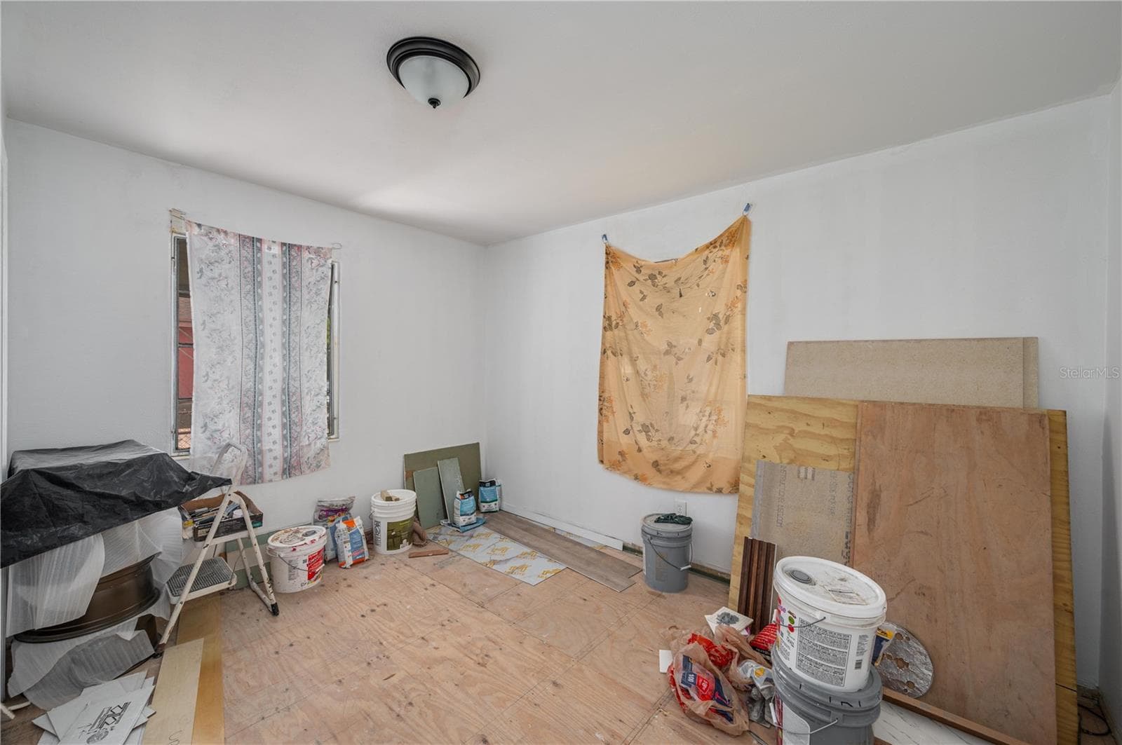 Single Family Residence at 3905 N CLEARFIELD AVE, TAMPA, photo 24 of 28
