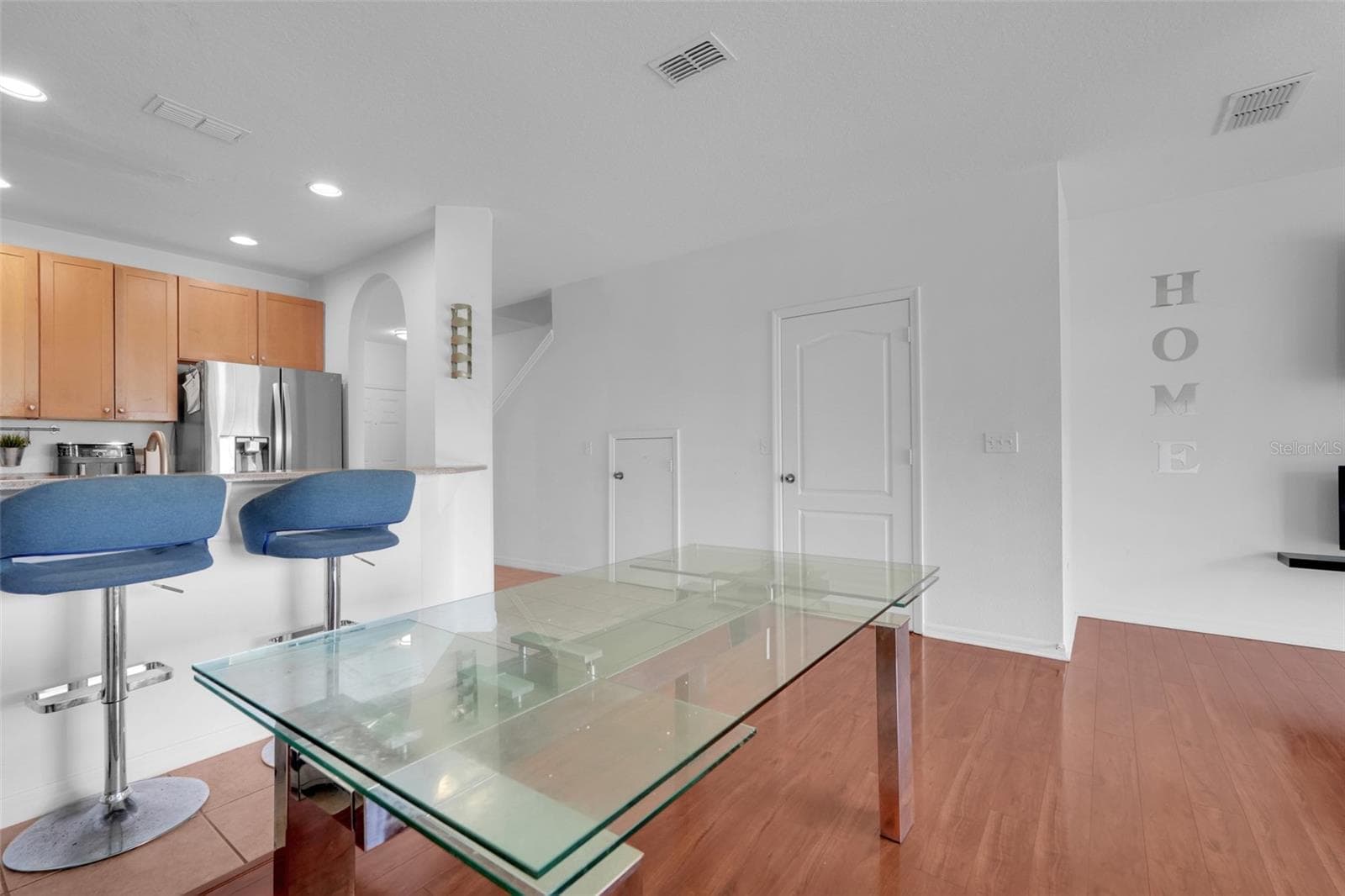 Townhouse at 9408 FLOWERING COTTONWOOD RD, ORLANDO, photo 16 of 47