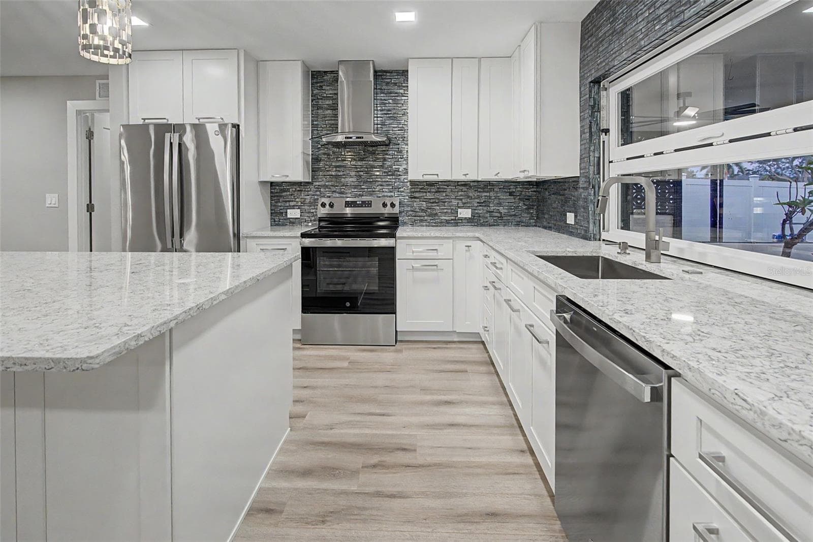 Single Family Residence at 728 SPANISH MAIN DR, APOLLO BEACH, photo 61 of 86