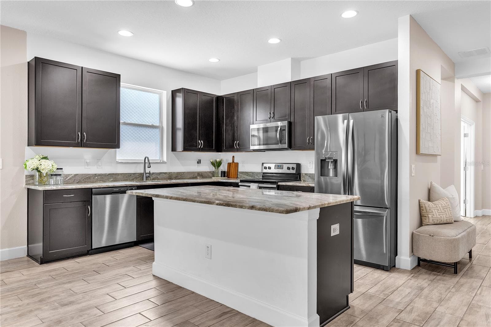 Single Family Residence at 1571 MONTGOMERY BELL RD, WESLEY CHAPEL, photo 12 of 37