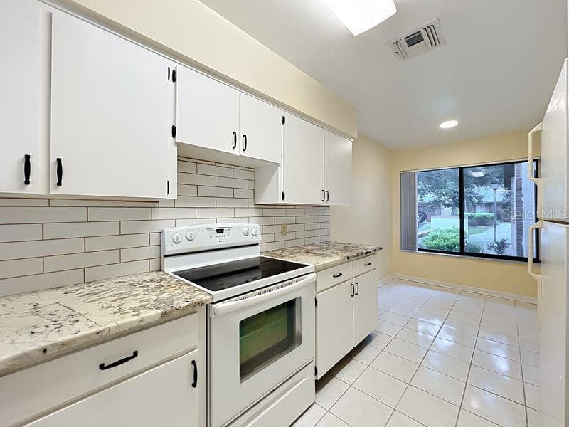Abundance of Counterspace - 340 GOLFSIDE CV #340, LONGWOOD