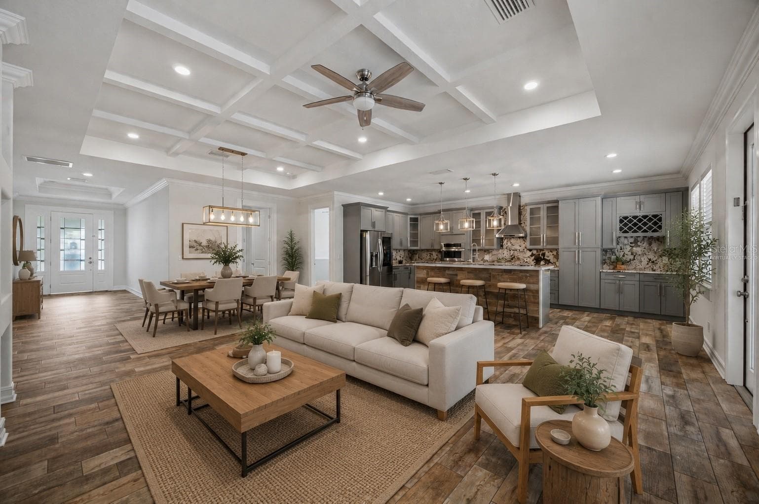 Virtually Staged - 1707 E EMMA ST, TAMPA