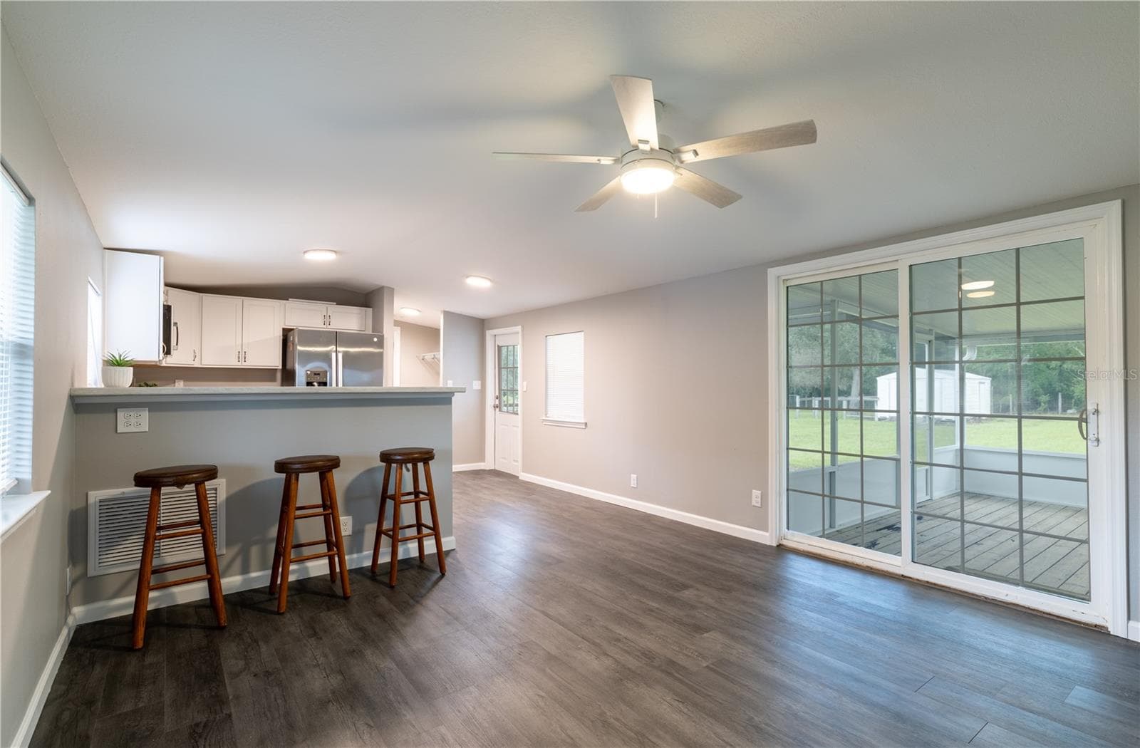Manufactured Home at 12551 NE 14TH ST, WILLISTON, photo 7 of 73