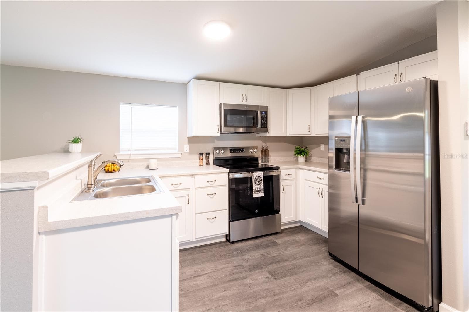 Manufactured Home at 12551 NE 14TH ST, WILLISTON, photo 10 of 73
