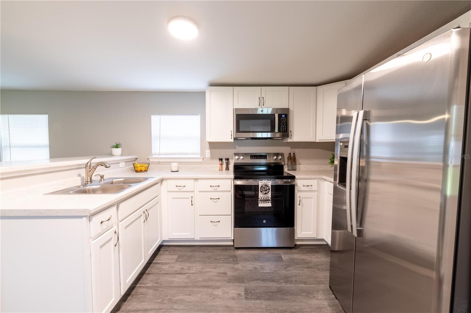Manufactured Home at 12551 NE 14TH ST, WILLISTON, photo 12 of 73